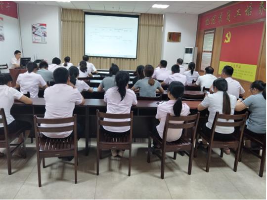米乐集团有限公司
顺利开展2019年工程系列 职称申报培训会